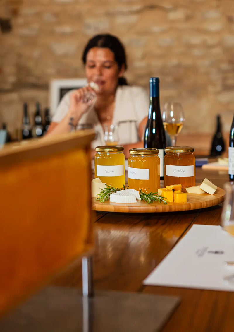 Honey experience a Regaleali