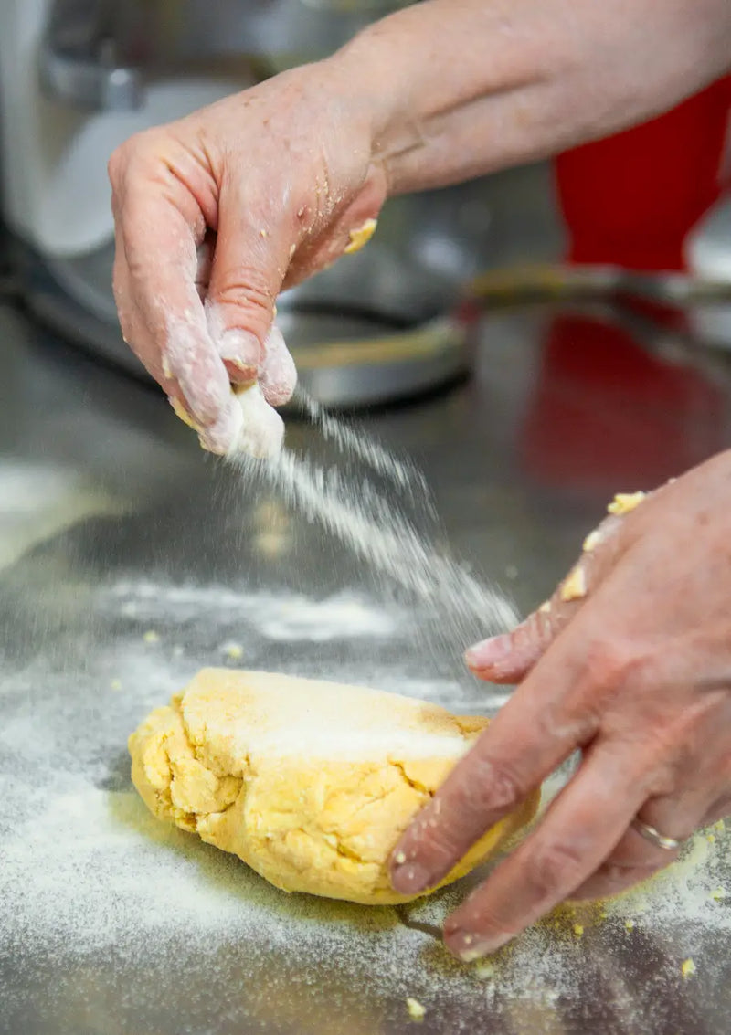 Lezione di cucina siciliana a Regaleali
